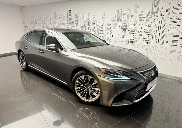 Lexus LS cena 228900 przebieg: 112502, rok produkcji 2017 z Ulanów małe 529